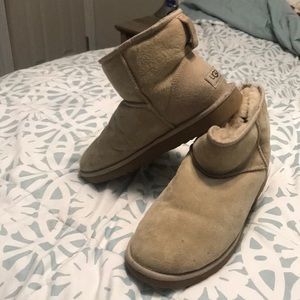 Gently used ugg booties